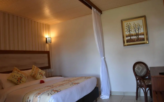 Starling Bird Resort