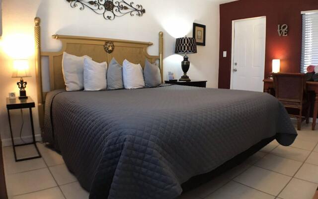 Beach House Cabanas