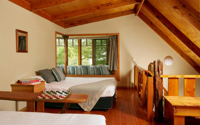 Awaroa Lodge