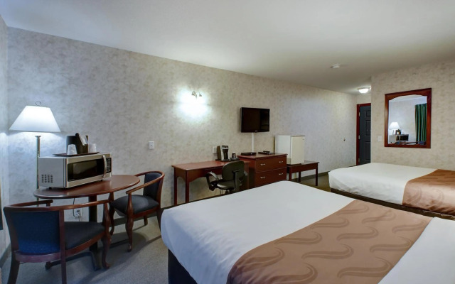 Ramada by Wyndham Nisku Edmonton Airport