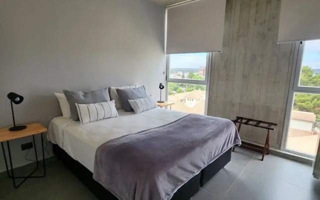 Loi Flats Neuquen, Edificio Talero