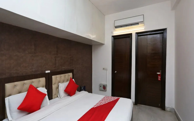 Capital O 13396 WELCOME INN STAY