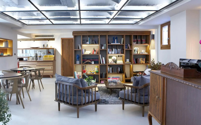 Apollon Library Suites
