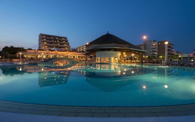 Savoy Beach Hotel & Thermal Spa