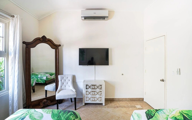 Luxury Pool Villa With View! Cabana, Bbq, 3min/beach, in Tierra del Sol!