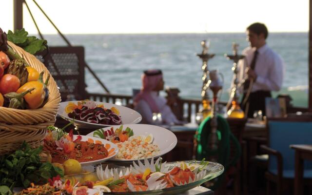 Al Nawras Island Resort