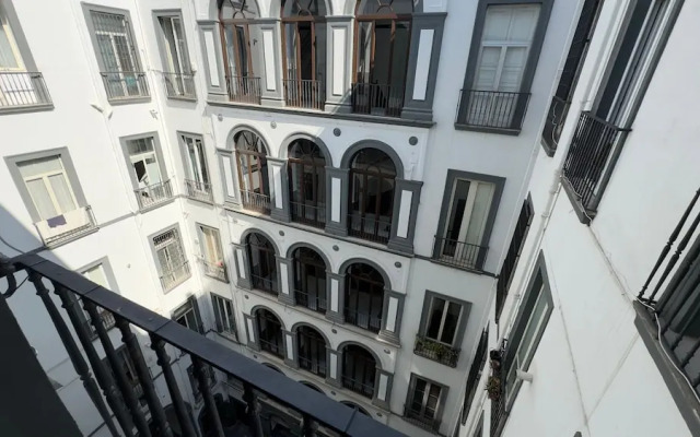Pessina 90 Rooms in Naples