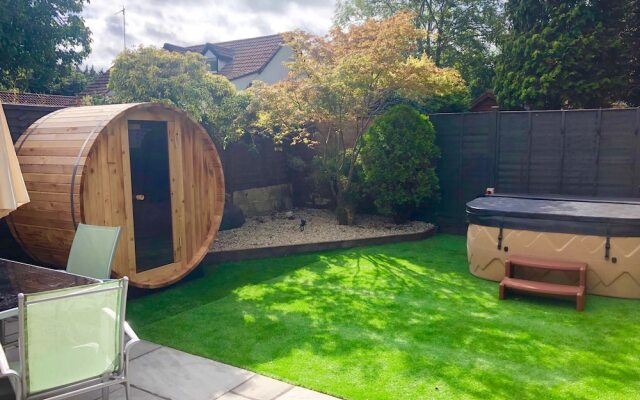 Bournemouth Holiday Let With Hot Tub & Sauna