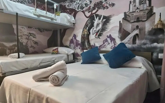 FAMILYHOSTEL