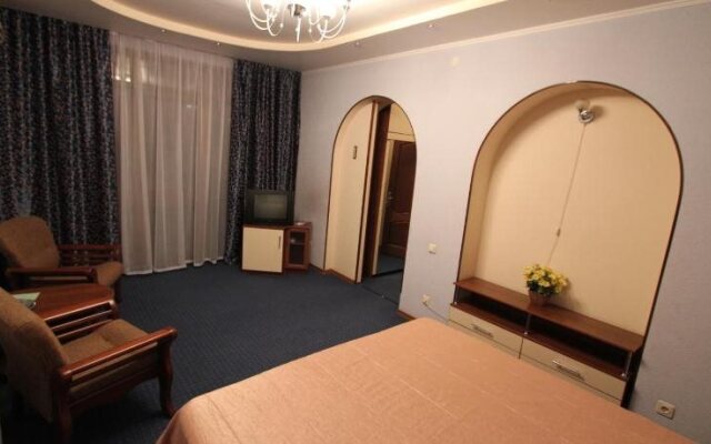 Tis Hotel