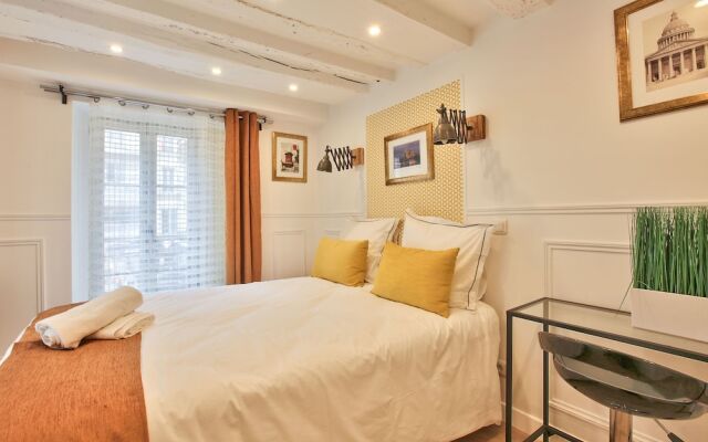 42 - Luxury Flat