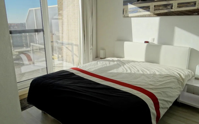 Seaside Serenity Apartment