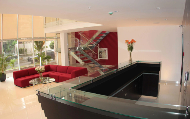 Az-Hotel & Suites
