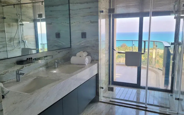 Diamond beach OceanView Villa