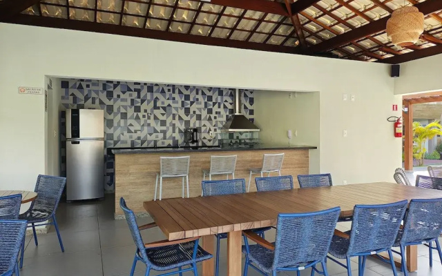 Condo With Pool 450m From the Beach in Itacimirim - Vbrs