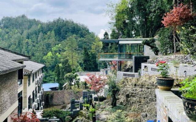 Youwu mountain home landscape garden stay