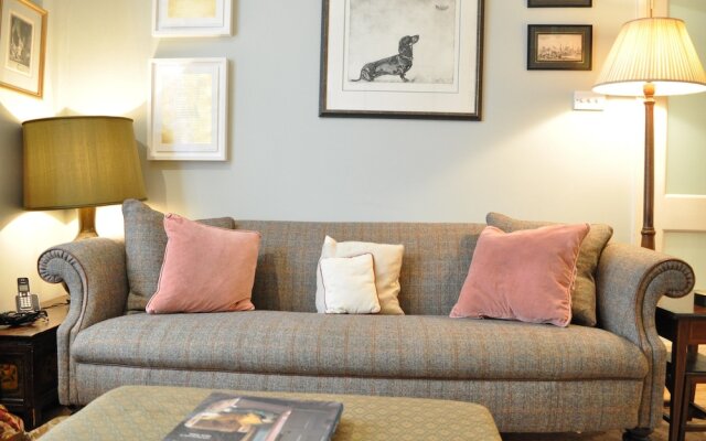 4 Bedroom Home In Battersea