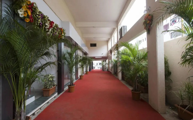 Suyog Inn by OYO Rooms