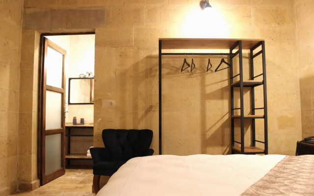 Kayra Cave Suites