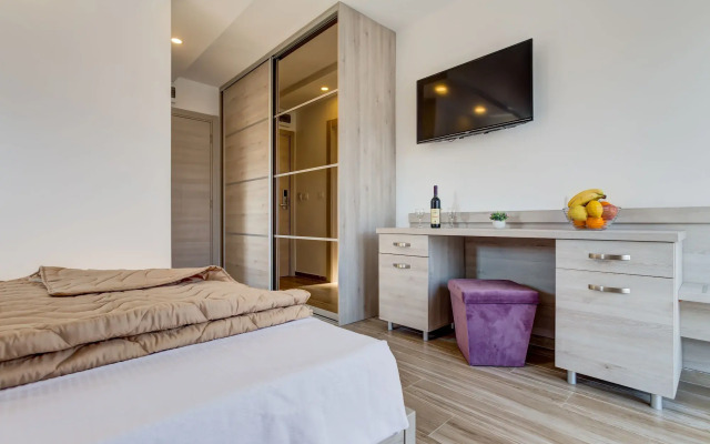 Almare apartments  Budva