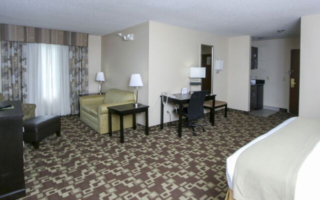 Holiday Inn Express SHELBY @ HWY 74