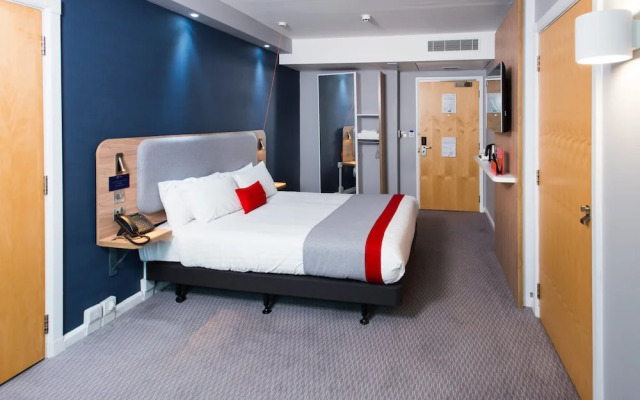 Holiday Inn Express Leeds Armouries