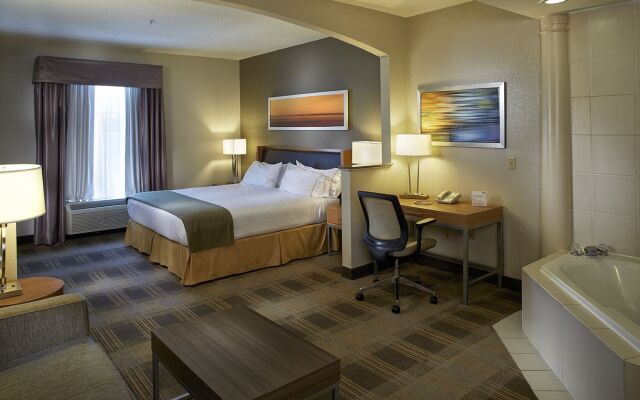 Holiday Inn Express & Suites Orangeburg