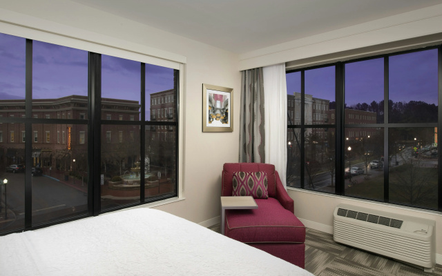 Hampton Inn Huntsville/Village of Providence