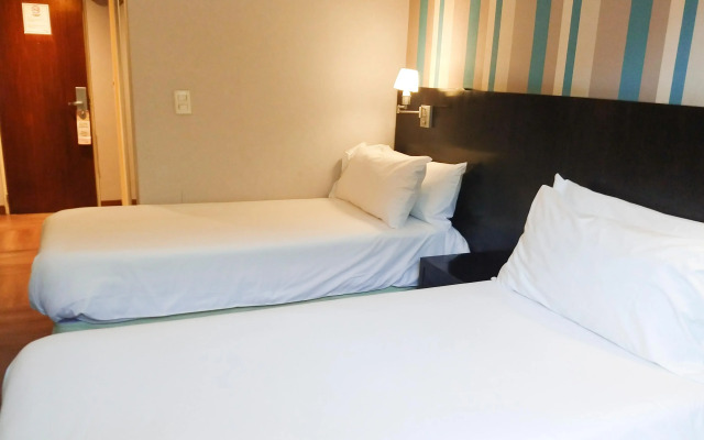 Ribera Sur Hotel