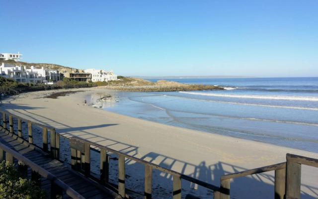 Paradise Beach Apartments Langebaan 4 Elara