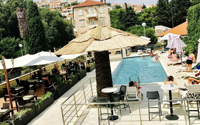 Hotel Aquarius
