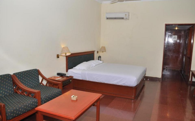 Black Thunder Resort - Mettupalayam