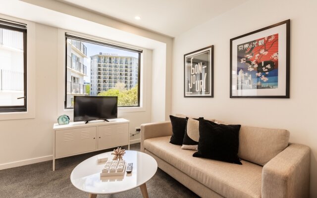 Lovely Apartment Near Myers Park in CBD