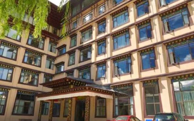 Shangri La Spa Hotel