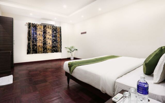 Treebo Cmks Habitat Center, Cochin