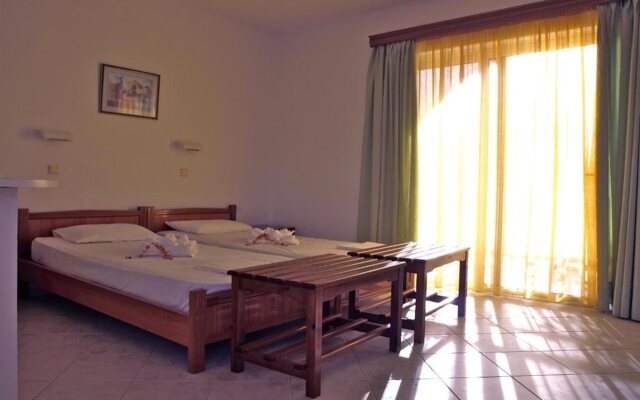 Eristos Beach Hotel
