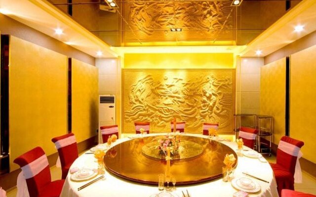 Dunhuang Golden Leaf Hotel