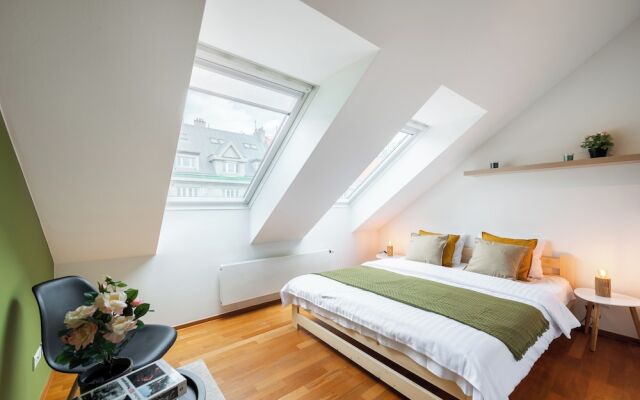 Four bedroom apartment in Prague