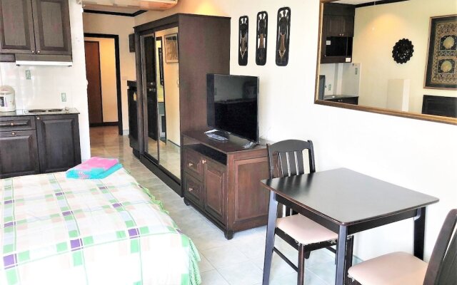 15th Floor Sea View Apartment - Sleeps 2