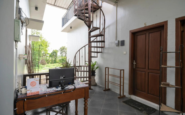 Super OYO 2417 Panen House