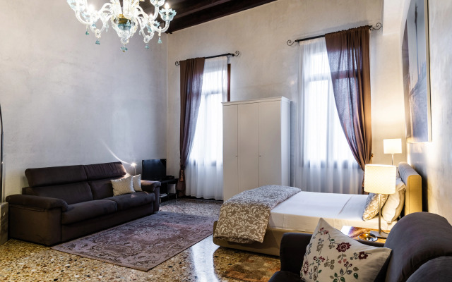 Ca' Sant'Angelo apartments