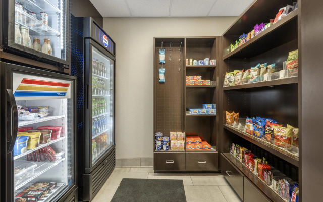 Best Western Plus Castlerock Inn & Suites