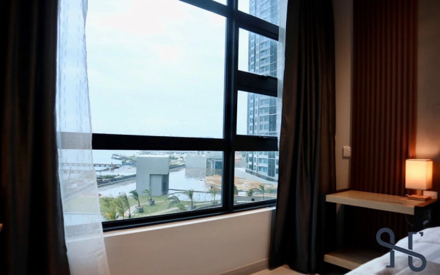 Homesuite' Home at Jesselton Quay