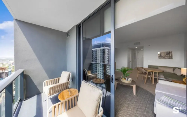 Chic Downtown Retreat 1BR Apartment
