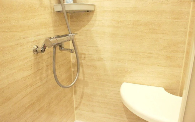 GUESTHOUSE YOURS - Hostel