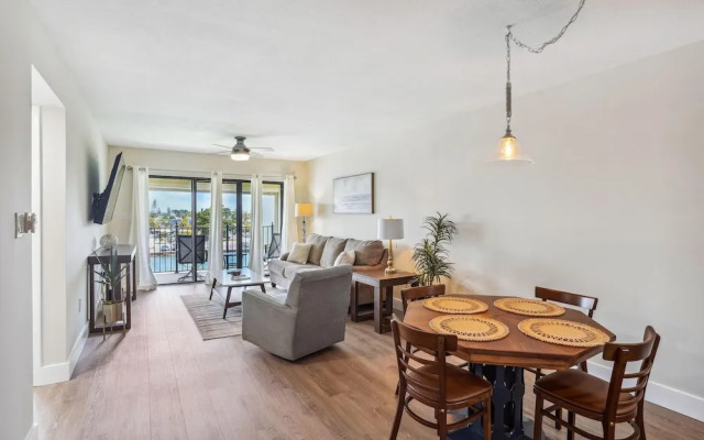 Land's End 4-404 Bay Front - Premier