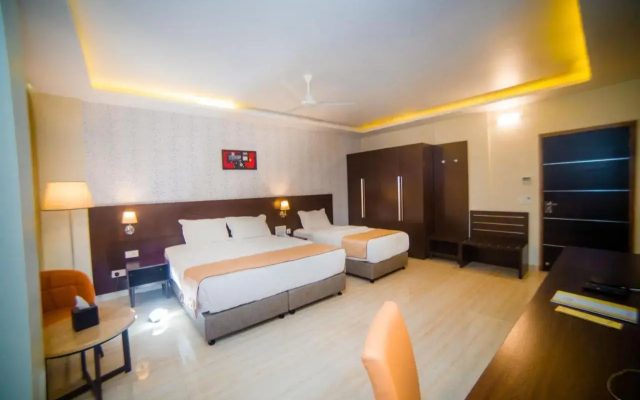 Fortune Plaza Hotel