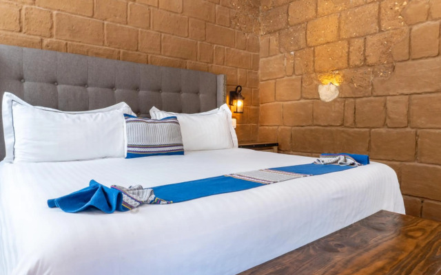 Casa de Adobe Gallery & Luxury Boutique