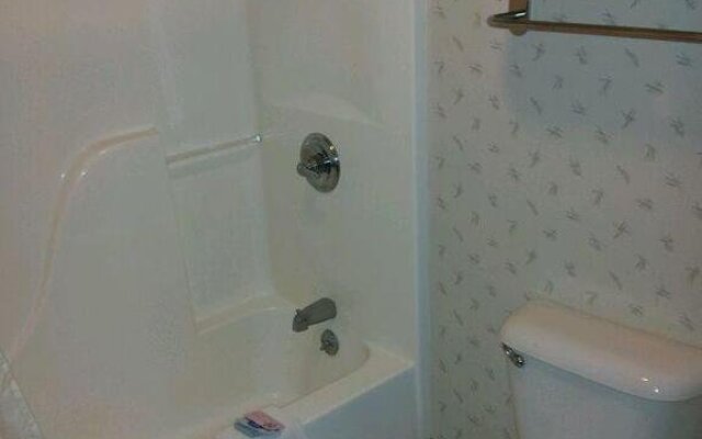 Deerfield Inn