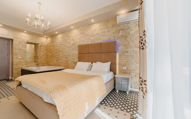 Romantic Jacuzzi Belleview Studio